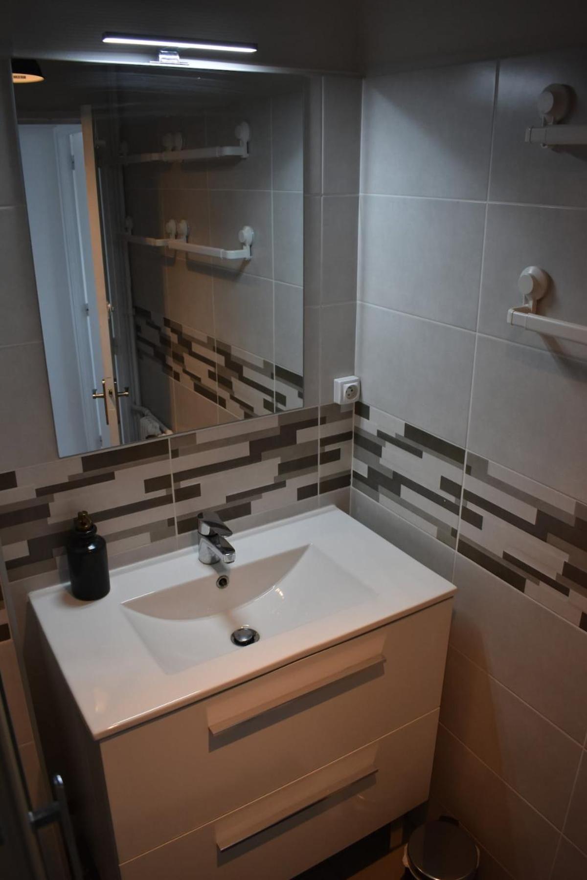 Appartement Lumineux 3 Chambres - Villeurbanne Gratte Ciel エクステリア 写真